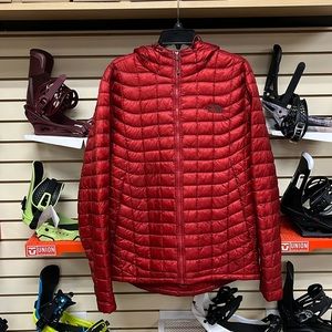 The North Face Thermoball Jacket men’s Size L